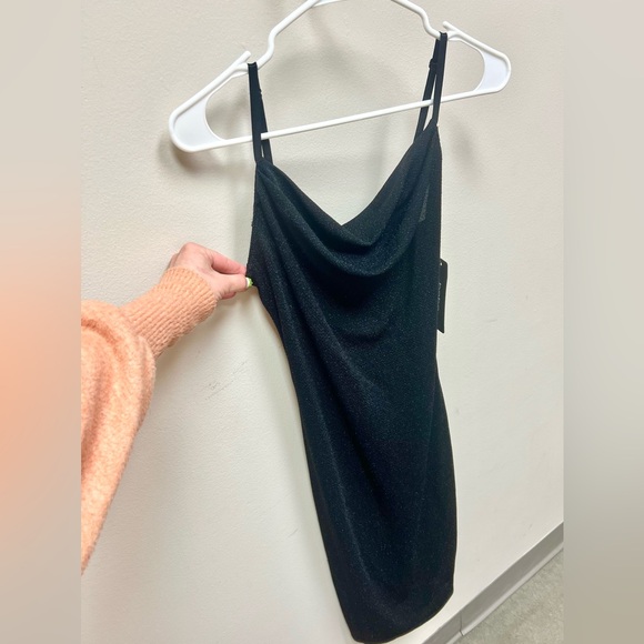 BNWT 🖤✨ Bebe Sparkly Spaghetti Strap Cowl-Neck Maxi-Dress - Picture 2 of 5